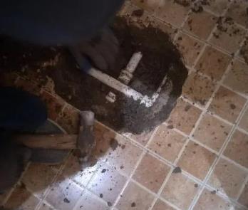 青云谱卫生间漏水维修公司为您分享下卫生间渗水如何处理及注意事项
